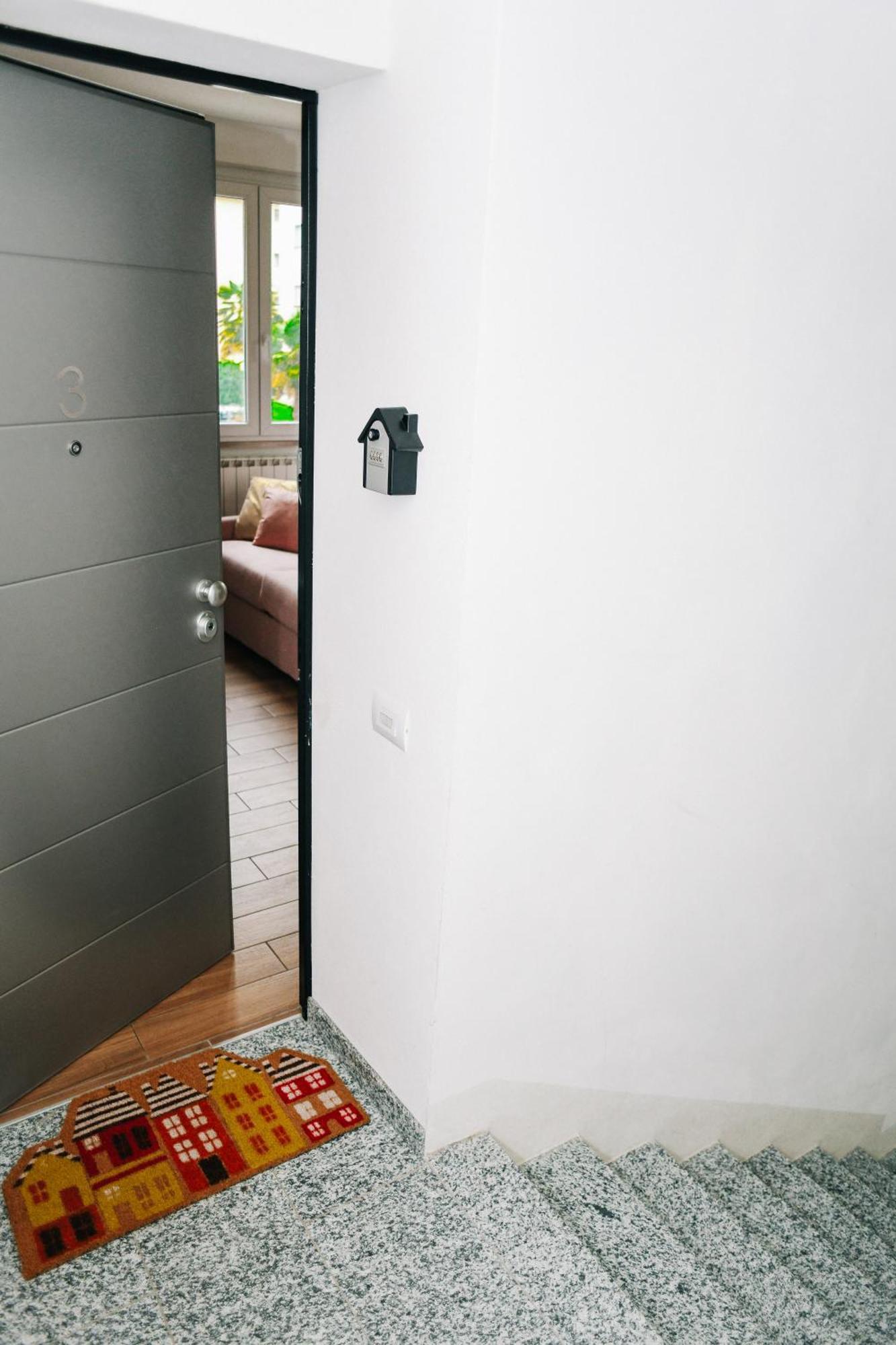Lora Diamond Suite ,Free Parking, Self Check In,3 Комо Екстер'єр фото