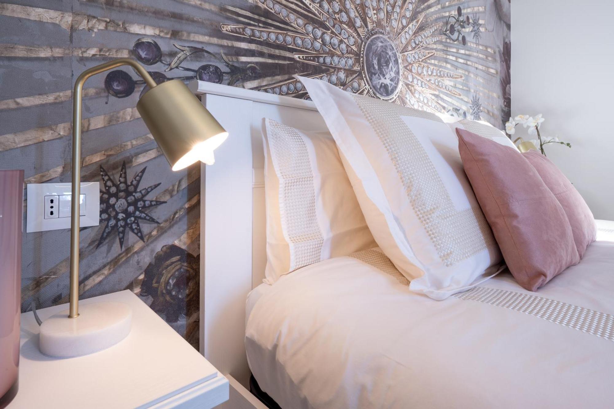 Lora Diamond Suite ,Free Parking, Self Check In,3 Комо Екстер'єр фото